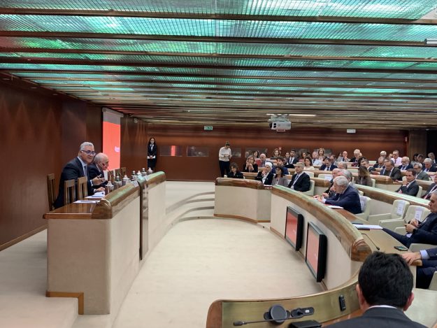 <span class='p-name'>foto_Previndai</span>