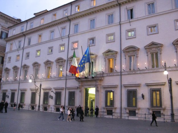 <span class='p-name'>PalazzoChigi</span>