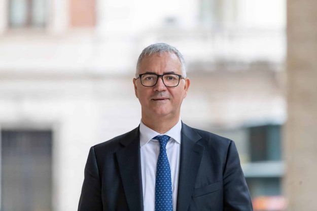 <span class='p-name'>Stefano Cuzzilla</span> Stefano Cuzzilla