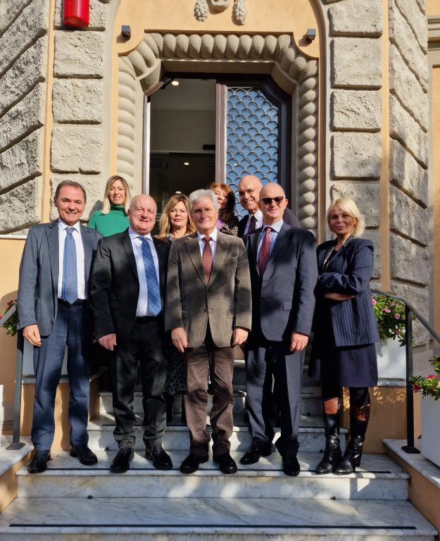 <span class='p-name'>20241127_103437</span>